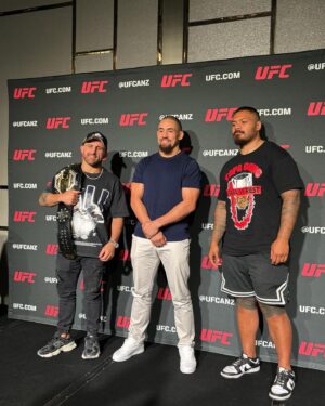 Robert Whittaker Instagram - Official presser done. Thanks to all the supporters that came down 👊🏽

#ufc298