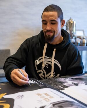 Robert Whittaker Instagram - 