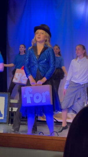 Roberta Blevins Instagram - Abbey starring as Joey in School House Rock Junior! Singing pretty much the best SHR song ever, Conjunction Junction. 🚂 She did such an amazing job! I am BEYOND proud of her!!! 🥰

#schoolhouserockjunior #musicaltheater #conjunctionjunction