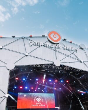 Roberta Medina Instagram - Até parece sonho…. Ontem foi o evento teste da nossa Cidade do Rock em Lisboa. 4 anos depois. Que privilégio estar aqui 🙏❤️ Obrigada ☀️ que sejam dias de muita alegria, um shot de confiança e esperança para construirmos o futuro que desejamos! @rockinriolisboa