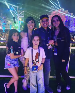 Roberta Medina Instagram - ❤️❤️❤️❤️❤️ @rockinrio
