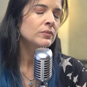 Roberta Medina Instagram - Aproveitando que hoje tem #TheTown, quero te lembrar da entrevista f*dástica com Roberta Medina que saiu lá no Canal da Me Poupe!. Ela é simplesmente a mente visionária por trás do Rock in Rio, do The Town e em breve do Lolapalooza também.

Acompanhe a jornada inspiradora de como transformar dívidas em um sucesso estrondoso e descubra as lições valiosas que moldaram o fenômeno do Rock in Rio.

É uma ótima pedida pra você ver neste fim de semana!

Faz assim, troca um episódio de série por um vídeo que vai enriquecer a sua mente... depois volta aqui e me conta o que você aprendeu.