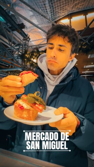 Roberto Cox Instagram - 🇪🇸 ¿Conoces las tapas? Visita el mercado de San Miguel en Madrid. 
😋 Si visitas la capital española no puedes dejar de darte una vuelta por este tradicional mercado lleno de sabores.
❓¿Sabes cuál fue mi tapa favorita? Acá te muestro la variedad que encontré… un vídeo para chuparse los dedos. 🖐️