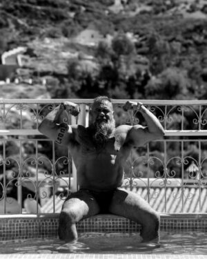 Roberto García Ruiz Instagram - Tiempo de relax en el festival de cine de Chefchaouen. Gracias @victormeliveophotofilm por estas fotos y las que están por venir. El ser humano es extraordinario….❤️❤️