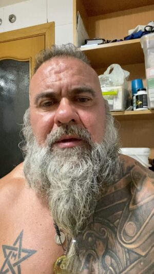 Roberto García Ruiz Instagram - Sé tú mejor versión. Eres único.