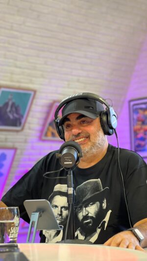 Roberto Moldavsky Instagram - LA FELICIDAD & LA GUITA 👊🏼 x @moldavskyroberto 

El actor y humorista vino al programa y nos tiró esta reflexión. Tiene un punto ✋🏼

PERO yo sé el consejo que querés escuchar 😏 y eso está en la nota completa de nuestro canal de Spotify