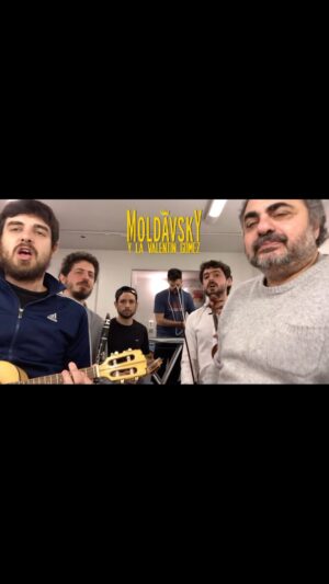 Roberto Moldavsky Instagram - Viejo pero vigente, jatima tova para la moishada y felicidades para todo el mundo
