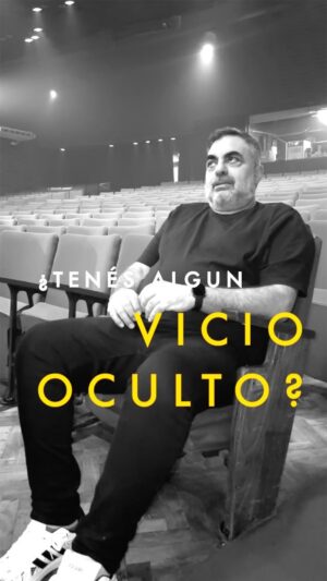 Roberto Moldavsky Instagram - Todos tenemos esos momentos de soledad, que hacemos lo que nos da vergüenza hacer en público. 
Cuál es el tuyo?