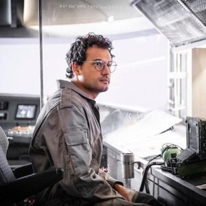 Roberto Urbina Instagram - Javier De La Torre. Snowpiercer 🚊 ❄️ Tomorrow on @tntdrama  @snowpiercertv