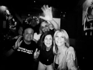 Robi Ludwig Instagram - The Purple PM moms and dads still know how to rock!