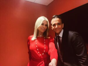 Robi Ludwig Instagram - In the greenroom, which in this case is red,  drvingupta and I enjoyed an @nbcnewsnow pre-segment chat after i crashed his greenroom.😂

Dress by @foxsdesigner 

#tvdoctor #pulmonology #heatstroke #nbcnewsnow