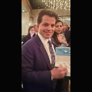 Robi Ludwig Instagram - Thank you David Perozzi for bringing me to this funtastic book party @huntandfish for none other than @scaramucci Congrats, Anthony! It was definitely the place to be with @chrisccuomo @chrischristie @ritacosbyshow @valgreenberg and many other familiar faces showing up to celebrate.

Dress @foxsdesigner 

#bookparty #anthonyscaramucci #himtamdfish #tvlive #nyc  #broadwayworld