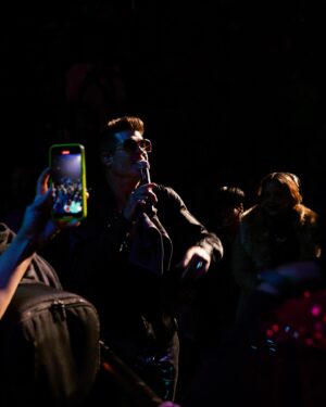 Robin Thicke Instagram - Barclays Center was Magic last night! Who’s watching the @superbowlsoulful Celebration with me tonight?
