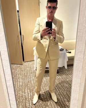 Robin Thicke Instagram - Yup!