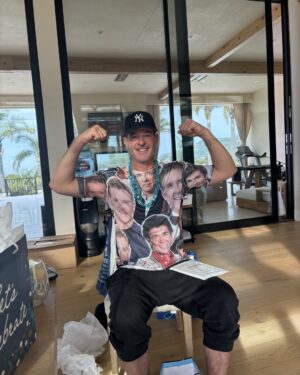 Robin Thicke Instagram - Happy Father’s Day! Miss you, Pops! ❤️ best Father’s Day gift ever thank you @aprillovegeary