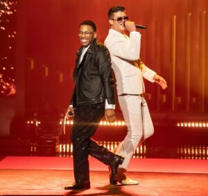 Robin Thicke Instagram - Excited for y’all to see this performance with @nelly celebrating @kevinhart4real. Watch the premiere on @netflix tomorrow! #marktwainprize