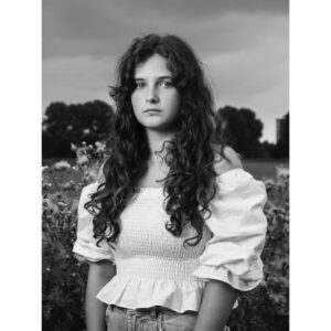 Robin de Puy Instagram - June 19th and 29th I will be shooting some portraits in Amsterdam (and Zaanstad) and I still have a couple of spots available. 

PM for prices. ❤️