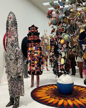 Rochelle Redfield Instagram - Haute Royalty, long live Nick Cave. Sublime rencontre between art and haute couture. milano’s got nuthin on you Mr Cave. #guggenheim #nickcave #highbrowkinkiestofboots #soundsuits