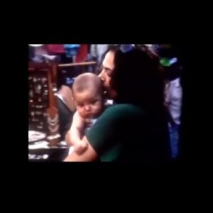 Rocío Muñoz-Cobo Instagram - Fragmentos de un Super 8 que grabó @arturoruizserrano allá por el 2010.

Dadle amor si os gustaría ver más.

A mi me flipa❤️