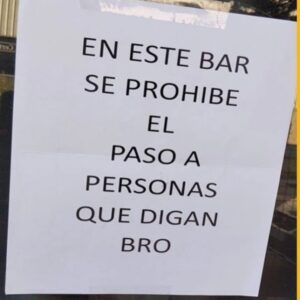 Rocío Muñoz-Cobo Instagram - Mi hijo no entra.

#bro