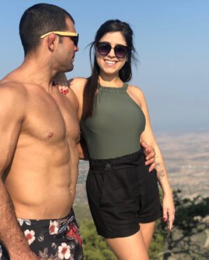 Rodolfo Vieira Instagram - Hoje é seu aniversário, e eu só quero agradecer a Deus por ter colocado você na minha vida, obrigado por ser tão maravilhosa pra mim e pro nosso filhote, na verdade para todos que estão a sua volta e que tem a sorte de te conhecer e ter sua amizade! Você é muito especial e faz eu me sentir especial também..Eu te amo, Ju!  @maarquesjuliana #JujuFaz29
