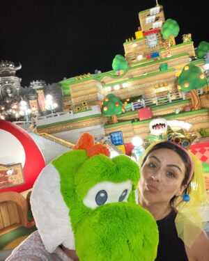 Rodrigo Gallina Instagram - Ahora nosotros saltamos de callampa en callampa 🥸 SUPER NINTENDO WOOORLD!! ❤️