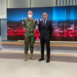 Rodrigo Guedes de Carvalho Instagram - Foi uma honra conhecê-lo, Vice-Almirante, pessoa rara e inesquecível. Um dia se perceberá o quanto lhe devemos, e como foi sereno e firme em tempos tão estranhos. Obrigado por tudo.