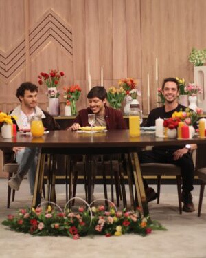 Rodrigo Paganelli Instagram - Fernanda Serrano recebeu os “Filhos da Ficção” 🧡

@joaobettencourtbrito 
@simoesluis 
@rodrigo_paga