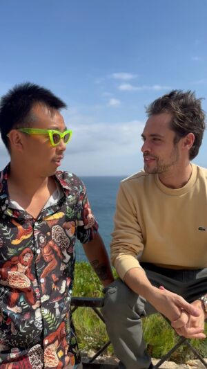 Rodrigo Paganelli Instagram - Today I was with Ian, a friend from the RedBull Can you Make It challenge. I taught him how to say the traditional phrase “Vai dar banho ao cão” ! So I had to do it! Sorry #kamba