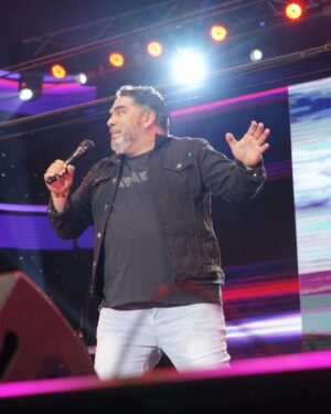 Rodrigo Villegas Instagram - Gracias #chimbarongo por el cariño, lo pasamos excelentes 🙌🏼 un abrazo y nos vemos en una próxima oportunidad

Si estuviste hoy en el show, cuéntame que te pareció 👍🏼

#rv #playlist #humor #show