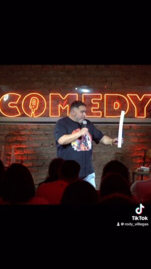 Rodrigo Villegas Instagram - Si saben como soy, pa que me invitan
😅🤣

#mathiu #Viral #parati #show #fechas #junio #standup #humor #rv