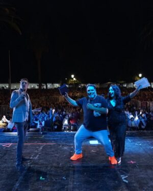Rodrigo Villegas Instagram - Gracias #chimbarongo por el cariño, lo pasamos excelentes 🙌🏼 un abrazo y nos vemos en una próxima oportunidad

Si estuviste hoy en el show, cuéntame que te pareció 👍🏼

#rv #playlist #humor #show