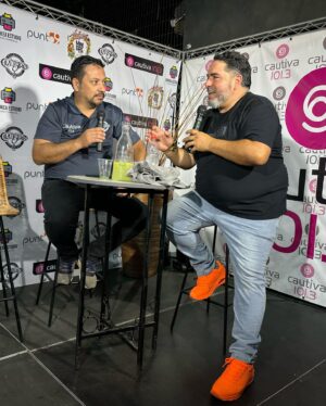 Rodrigo Villegas Instagram - Gracias #chimbarongo por el cariño, lo pasamos excelentes 🙌🏼 un abrazo y nos vemos en una próxima oportunidad

Si estuviste hoy en el show, cuéntame que te pareció 👍🏼

#rv #playlist #humor #show