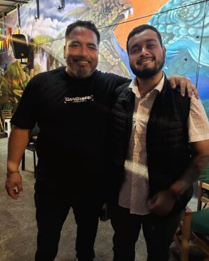 Rodrigo Villegas Instagram - Ayer en @lihuen_comedia #concepcion se pasó espectacular! Gracias por el cariño 🙌🏼

#rv #humor #standup