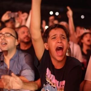 Roger Waters Instagram - SEE YOU TONIGHT, BUENOS AIRES!!!

🎥: @kate.izor