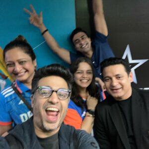 Rohan Joshi Instagram - To get a chance to sit next to and learn from some of the best in the business is one of life’s great privileges. Over the last month I had a chance to work with some of India’s finest hosts, cricketing minds, and live broadcast producers on our pre and post match broadcasts for @disneyplushotstar . To watch people like @navneethkrishna and @arjunpandit_599 anchor segments effortlessly was an incredible learning experience. To hear the cricketing acumen of cricketing veterans like Harbhajan Singh, Ishant Sharma and the human Shazam S Sreesanth, to hear them call key games, was a once in a lifetime experience. And of course to laugh and hang with hilarious buddies @varunthakur and @dayamaged is always a joy. I will forever be grateful for this experience