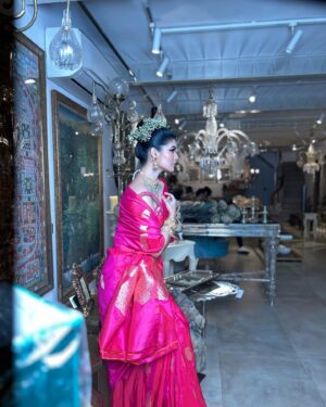 Roja Paromita Dey Instagram - I first met Roja in 2008. It was a year into my  job at The Telegraph and it was also a new beginning for the pretty girl from north Calcutta. So, we more or less began our careers together. Over the years, I have done several stories with Roja and seen her evolve as not only as performer on the ramp but also as an individual, mature beyond her years. From modelling to acting to entrepreneurship, Roja juggles a lot. 
This festive season, she has two projects lined up. The story is out in today’s t2. 
On the sidelines, here are some special Roja clicks! 

@abhijith_chanda 
@indemoderne 
💙💙💙💙💙💙💙
#myclicks