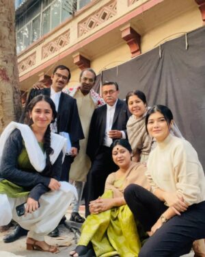 Roja Paromita Dey Instagram - Stills from Avd. Achinta Aich 🔪🏛️⚖️
Thanks for all the love and kind reviews ♥️♥️♥️
This project has been such an enriching experience♥️ I must thank @joydeep0906 @sandipchatterjeebasko @serabanerjee for making me a part of this incredibly talented cast ♥️ and 
Big bear hug for the entire team 🤗 I got to learn so much ♥️♥️♥️@saswatachatterjeeofficial @ritwickchak_ @surangana_bandyopadhyay @debraj.bhattachrya @kheyac @srija_s_world @mukherjee_bhabani @_lipika_chatterjee_ @loka_loknath @dipika1517
