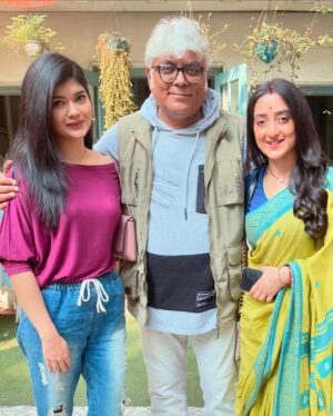 Roja Paromita Dey Instagram - Stills from Avd. Achinta Aich 🔪🏛️⚖️
Thanks for all the love and kind reviews ♥️♥️♥️
This project has been such an enriching experience♥️ I must thank @joydeep0906 @sandipchatterjeebasko @serabanerjee for making me a part of this incredibly talented cast ♥️ and 
Big bear hug for the entire team 🤗 I got to learn so much ♥️♥️♥️@saswatachatterjeeofficial @ritwickchak_ @surangana_bandyopadhyay @debraj.bhattachrya @kheyac @srija_s_world @mukherjee_bhabani @_lipika_chatterjee_ @loka_loknath @dipika1517