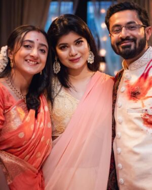 Roja Paromita Dey Instagram - Stills from Avd. Achinta Aich 🔪🏛️⚖️
Thanks for all the love and kind reviews ♥️♥️♥️
This project has been such an enriching experience♥️ I must thank @joydeep0906 @sandipchatterjeebasko @serabanerjee for making me a part of this incredibly talented cast ♥️ and 
Big bear hug for the entire team 🤗 I got to learn so much ♥️♥️♥️@saswatachatterjeeofficial @ritwickchak_ @surangana_bandyopadhyay @debraj.bhattachrya @kheyac @srija_s_world @mukherjee_bhabani @_lipika_chatterjee_ @loka_loknath @dipika1517