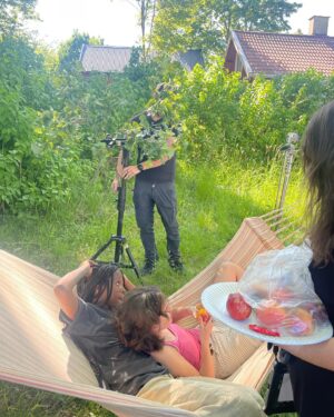 Rojda Sekersöz Instagram - RUSET s1 färdiginspelad!! Lyxliv att få jobba med så fina människor.
