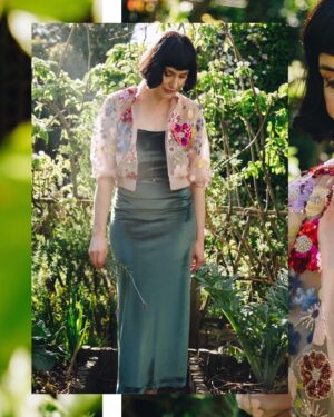 Rolanda Marais Instagram - Sy bring die styl en opregte gesels na enige partyjie. Dankie @rolandamarais vir die lekker saamkuier, entoesiasme en lag tydens ons @gardendaysa partytjie. 
📷 @tegansmithphotography 👗 @all.my.friends.za grimering @madeleinehairandmakeup 
#stylvol #rolandamarais #gardenday