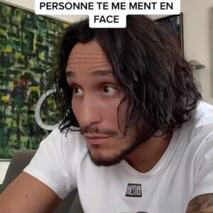 Romain Benn Instagram - J’adore faire ça 😈 on choisit mieux ses amis