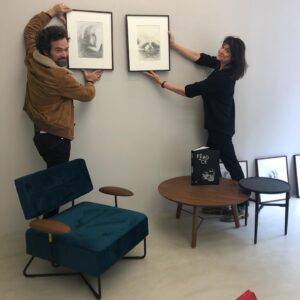 Romain Duris Instagram - FÉROCE accrochage pour l’exposition FÉROCE @galeriecinema à partir de vendredi 15 novembre 26 rue Saint-Claude 75003 Paris. ✨💫. Le livre FÉROCE sera là aussi. @agnesdahanstudio @noeveofficial #exposition #exhibition #dessins #pencil  #drawings  start of the exhibition FÉROCE Friday 15 at Galerie Cinéma Paris