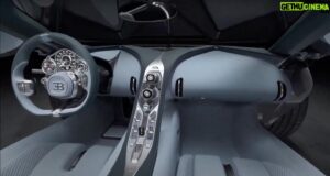 Romain Monti Instagram - ‼️Bugatti Tourbillon ‼️

Elle est folle 🥹🥹

J’étais pas fan de la Veyron, beaucoup plus de la Chiron, là je la trouve incroyable

Ils ont vraiment pris les codes de la haute horlogerie pour en faire une voiture. D’où le nom aussi

Le volant tourne, quand l’airbag et les compteurs restent fixes. Un délire.

Tu valides ?