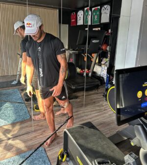Romain Ntamack Instagram - Home recovery🧘🏽 
j17
