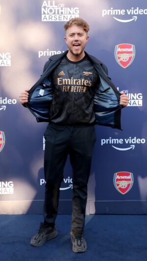 Roman Kemp Instagram - 👕 Best adidas kit
🤣 Funniest guest interview
🙌 Favourite Arsenal player

It’s time for quickfire questions with boyhood Gooner, Roman Kemp!