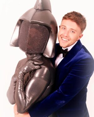 Roman Kemp Instagram - 1 Day to go! Still can’t believe I’m hosting the @brits 🤯 

Swipe for a surprise…
Tomorrow night 8:30pm ITV & ITVX