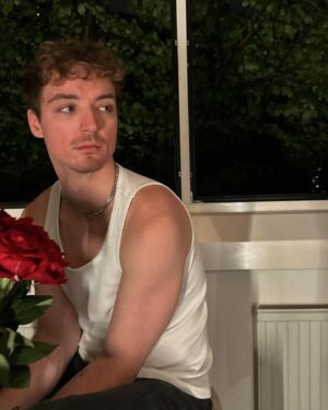 Roman Lochmann Instagram - 🌹