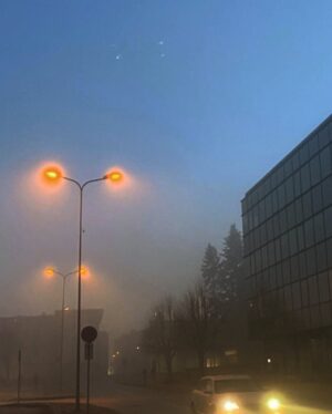 Roman Lochmann Instagram - taube hände, rote wangen, hat jetzt der winter angefangen?